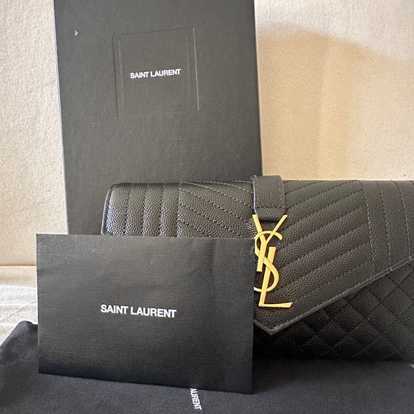 Black YSL Wallet - Picture 4 of 6